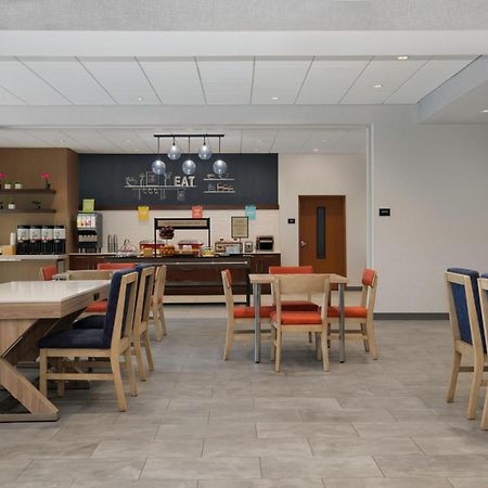 Hampton Inn By Hilton Cornwall Buitenkant foto